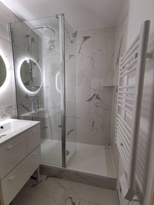 Cabourg Cosy, Appartement Refait A Neuf, 5 Min A Pied De La Mer Экстерьер фото